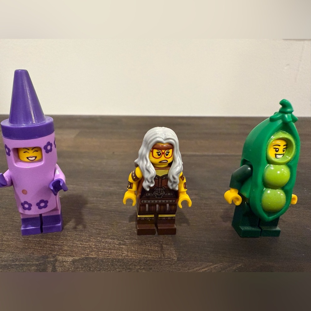 Lego mini figures